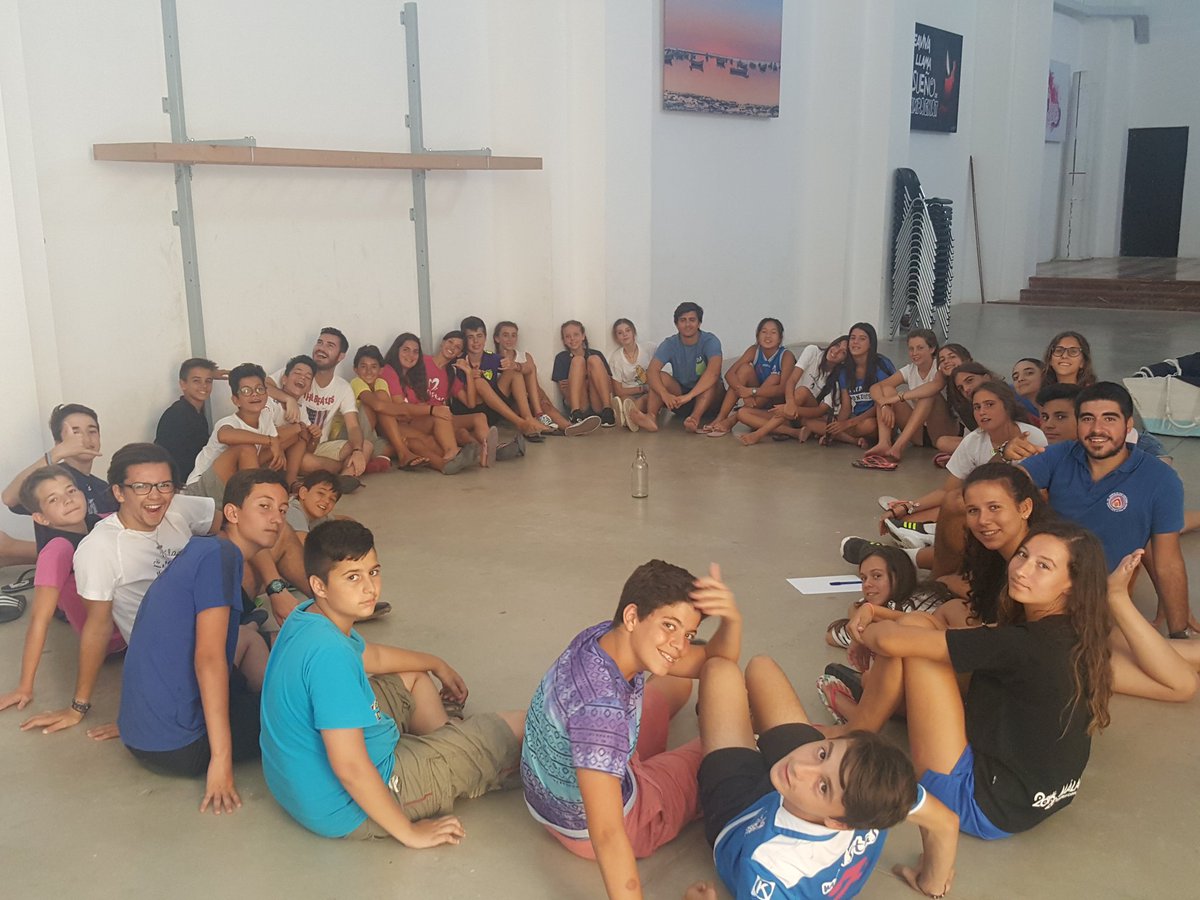 conviGA4's tweet photo. Mañana de reunión por ciudades para compartir los tesoros descubiertos en estos días de convivencia 😄💖🔝👣 https://t.co/7MbPi2I4Dl