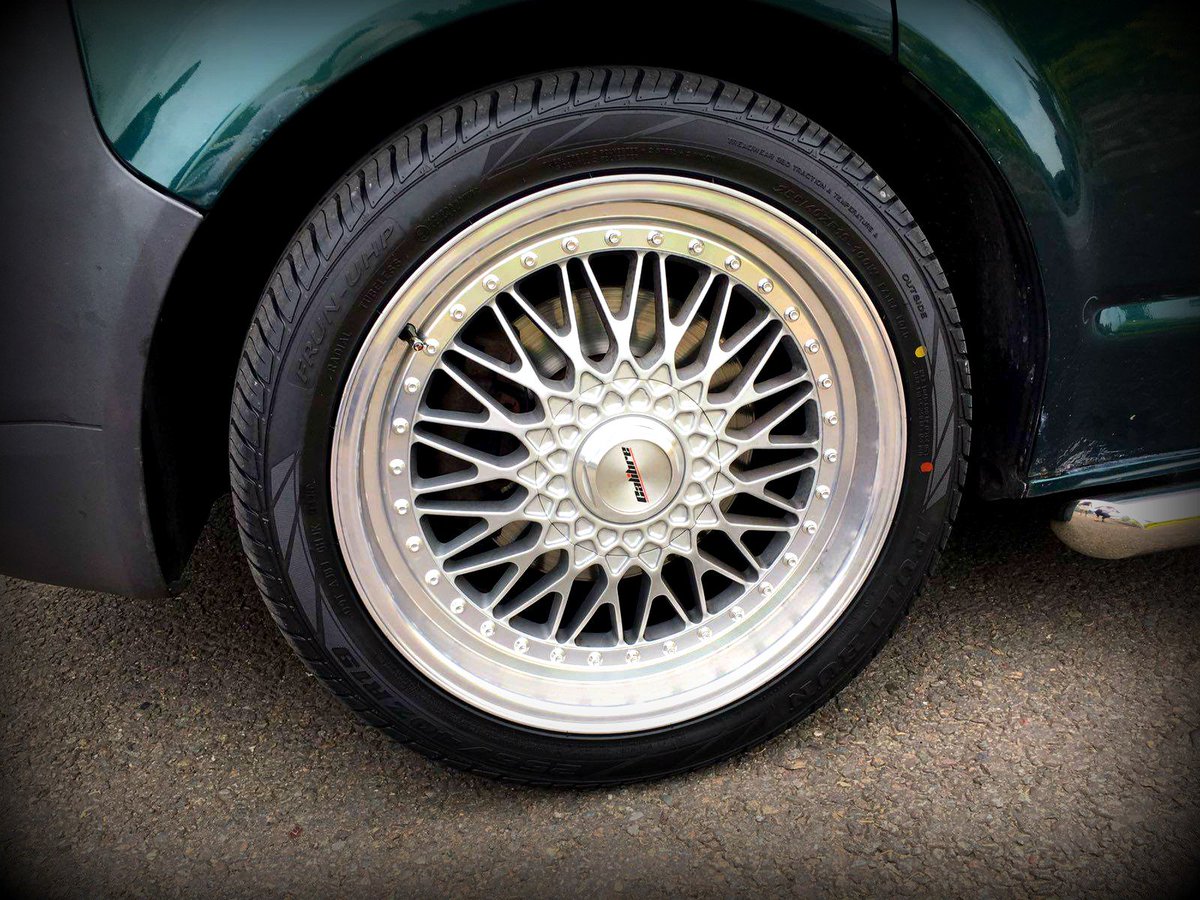 enigmacar's tweet photo. Shiny new 19" multi-spoke Calibre load rated alloy wheel and tyre package fitted to VW T5 plus chrome side bars.  #wheelwednesday https://t.co/lQ3G6DXkRr