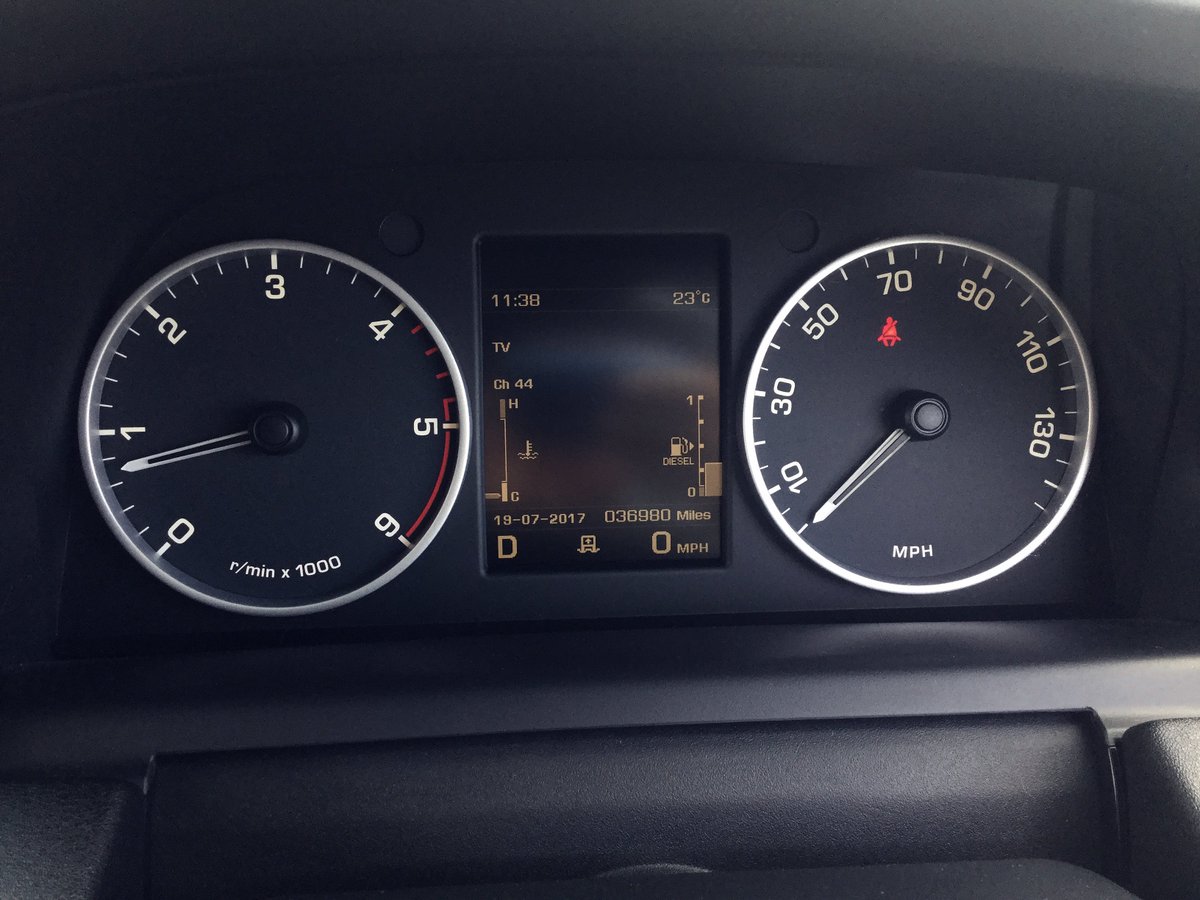 Check out this fantastic-looking 61-plate #rangerover in tomorrow's #commercial #auction here in #wymondham - See ow.ly/TC8930dKlAS