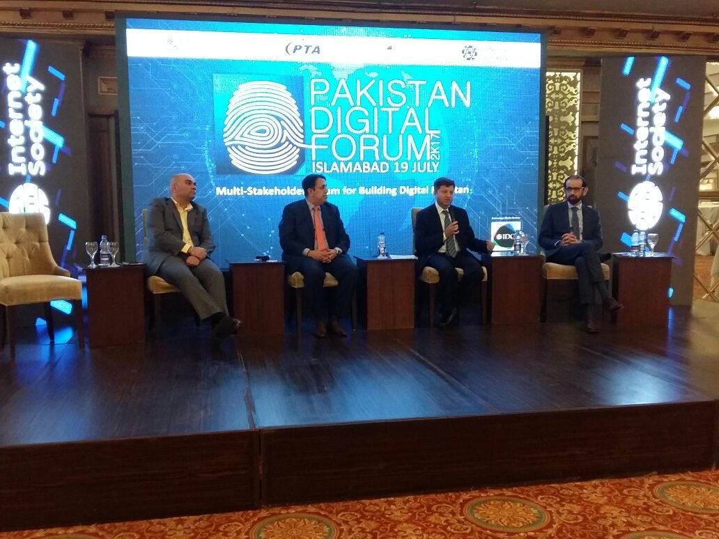 ISOCibdpk's tweet photo. 5th Panel Discussion #PakDF2017 : Building A Digital Pakistan moderated by @Parvez_Iftikhar
@RajneshSingh @internetsociety @OfficialPTA https://t.co/avEoUjzb85