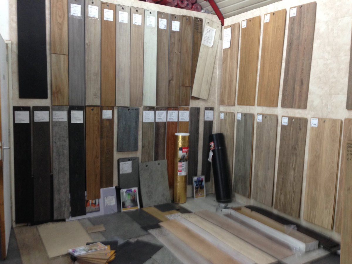 50 x decoren pvc vloeren  click en plak versie V.a €9,95m2  laminaat concurrent Apeldoorn