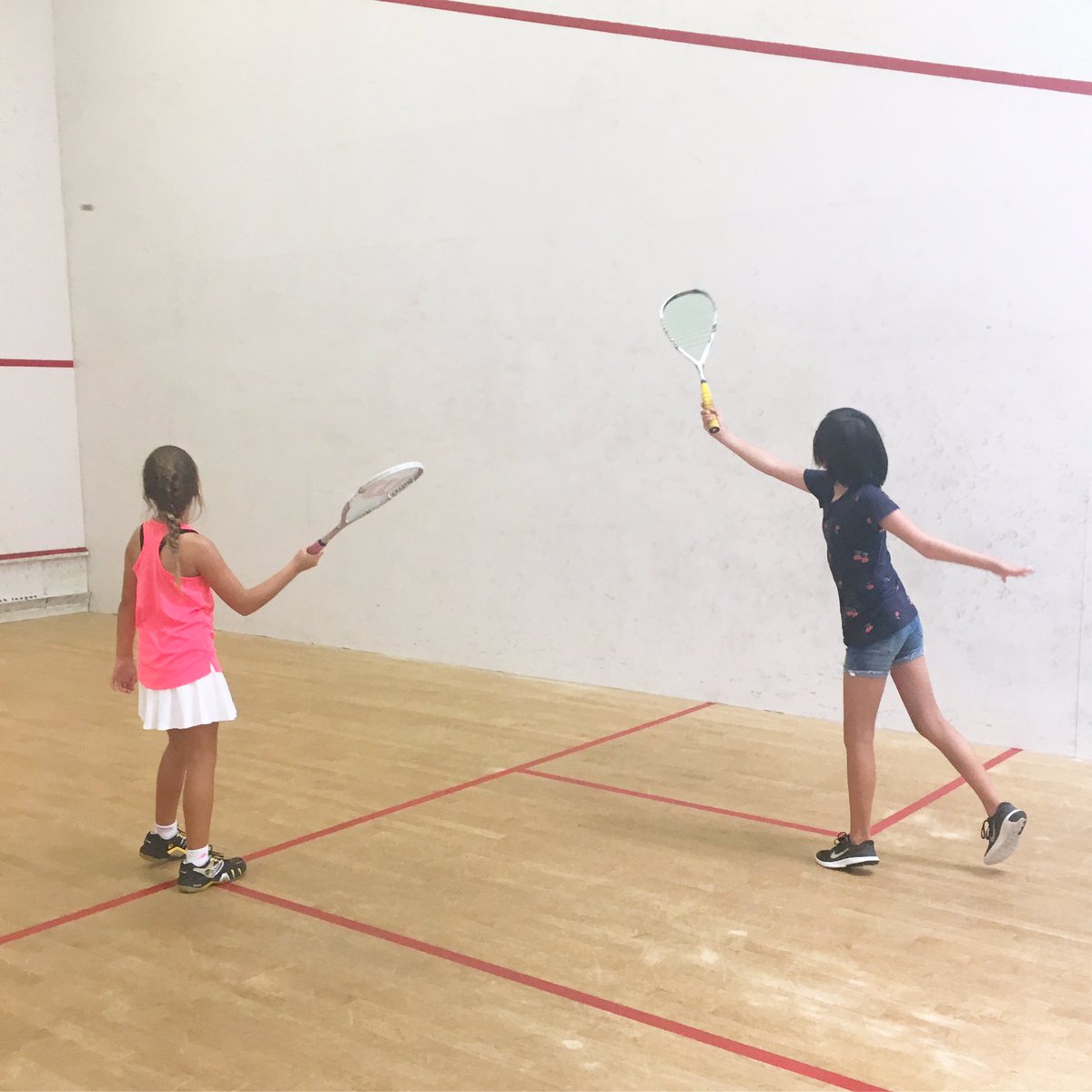 sandiegosquash's tweet photo. Great squash at our summer camp this week! Still three days to go...want to join for the rest of the week? Give us a buzz on 858-452-3616! https://t.co/rKUrzHoZ57