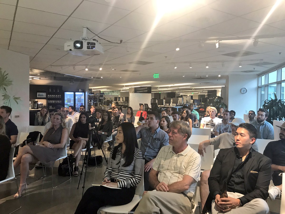 Great turnout tonight for <a href="/goeric/">Eric Posen</a> of <a href="/naritiv/">Naritiv</a> / <a href="/webuygold/">webuygold</a>. Big thanks to <a href="/livezola/">Live zola</a> for providing us all with delicious refreshments! #SGLA