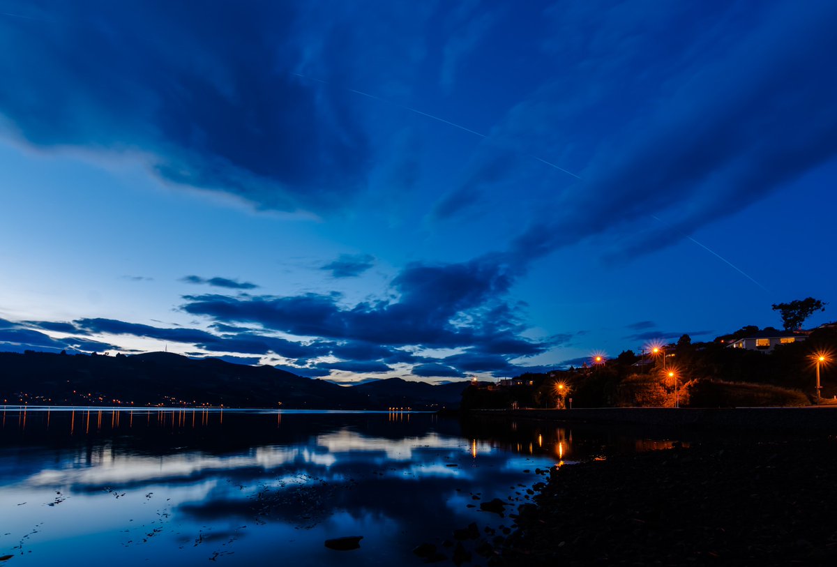 five15design's tweet photo. #ISS @Space_station crossing over Otago Harbour @Lovedunedin at #Sunset mid #Winter. JUST dark enough to view it ;-) #SpotTheStation https://t.co/hRh13zihOa