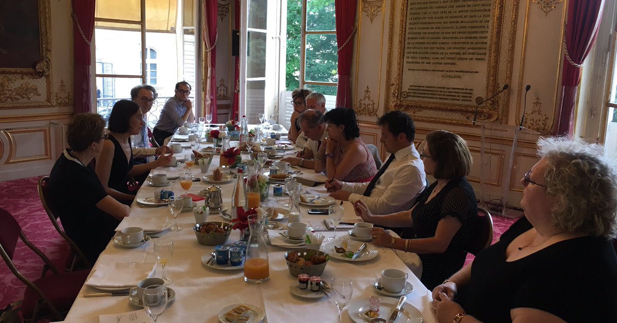 Matinée studieuse au <a href="/Senat/">Sénat</a> où nous discutons des effets des réformes de l'emploi ces 30 dernières années avec l'économiste <a href="/AnneEydoux/">Anne Eydoux</a>