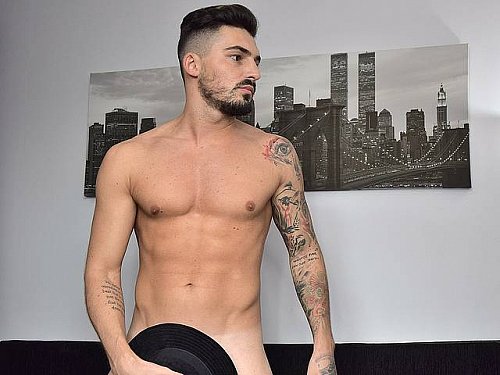#Gay #MuscleCam Eddy Amore Live! Now at https://t.co/zDbZsDyOz5! https://t.co/0Fof6TQ6hA