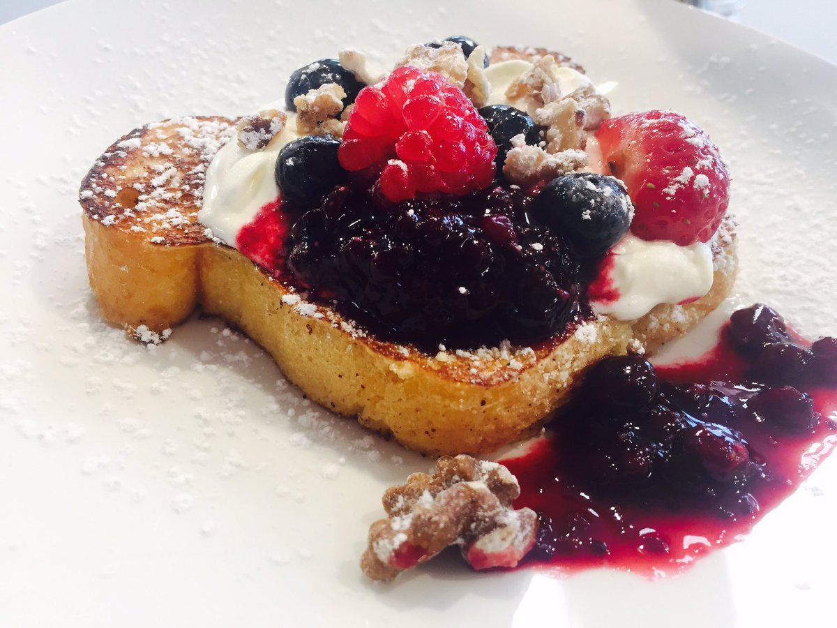 TweetnEatDublin's tweet photo. .@EMEAHQ @TwitterDublin Good Morning, BuildYourOwnFrenchToast #MixedBerries #CherryCompote #HazelnutSpread #Walnuts #Paragon #CoffeeSpecial https://t.co/i5J6mJgM0C