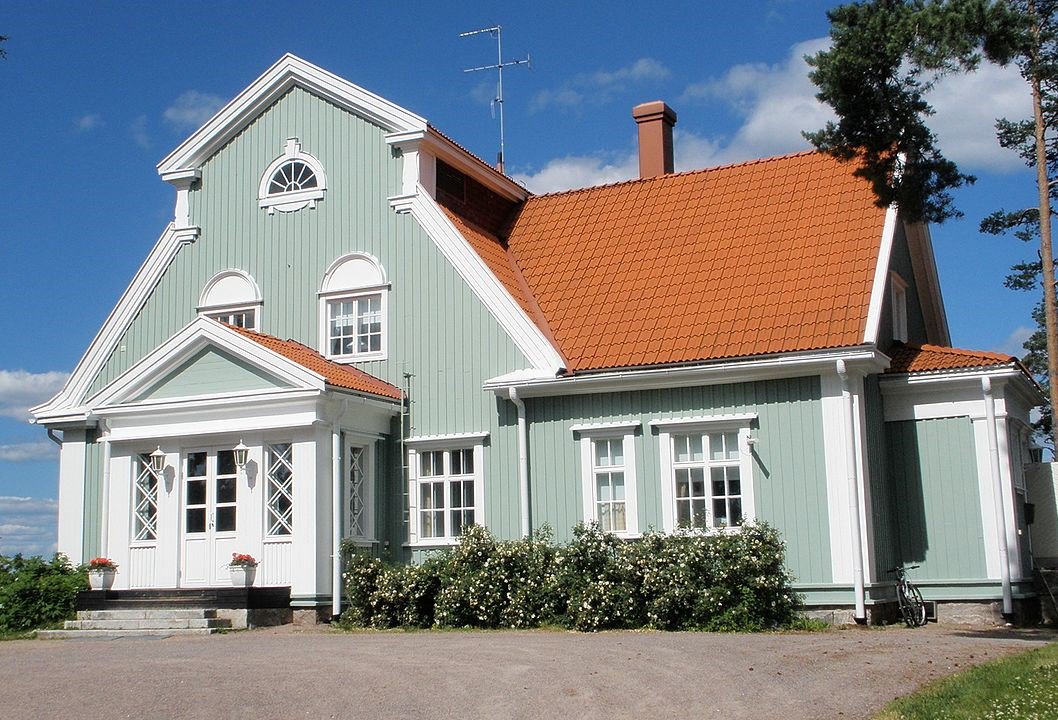 DiscoverFinland's tweet photo. Just north of #Helsinki, Lake Tuusula was home to a number of important Finnish artists, such as Sibelius: https://t.co/P3CvcuvVwv https://t.co/e9wIOajFfo