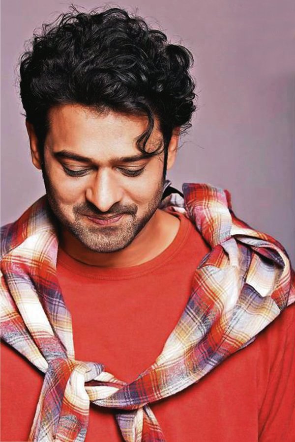 vishalp82's tweet photo. #prabhas #rebelstar #newlook for #saaho https://t.co/j0NT9v47SF