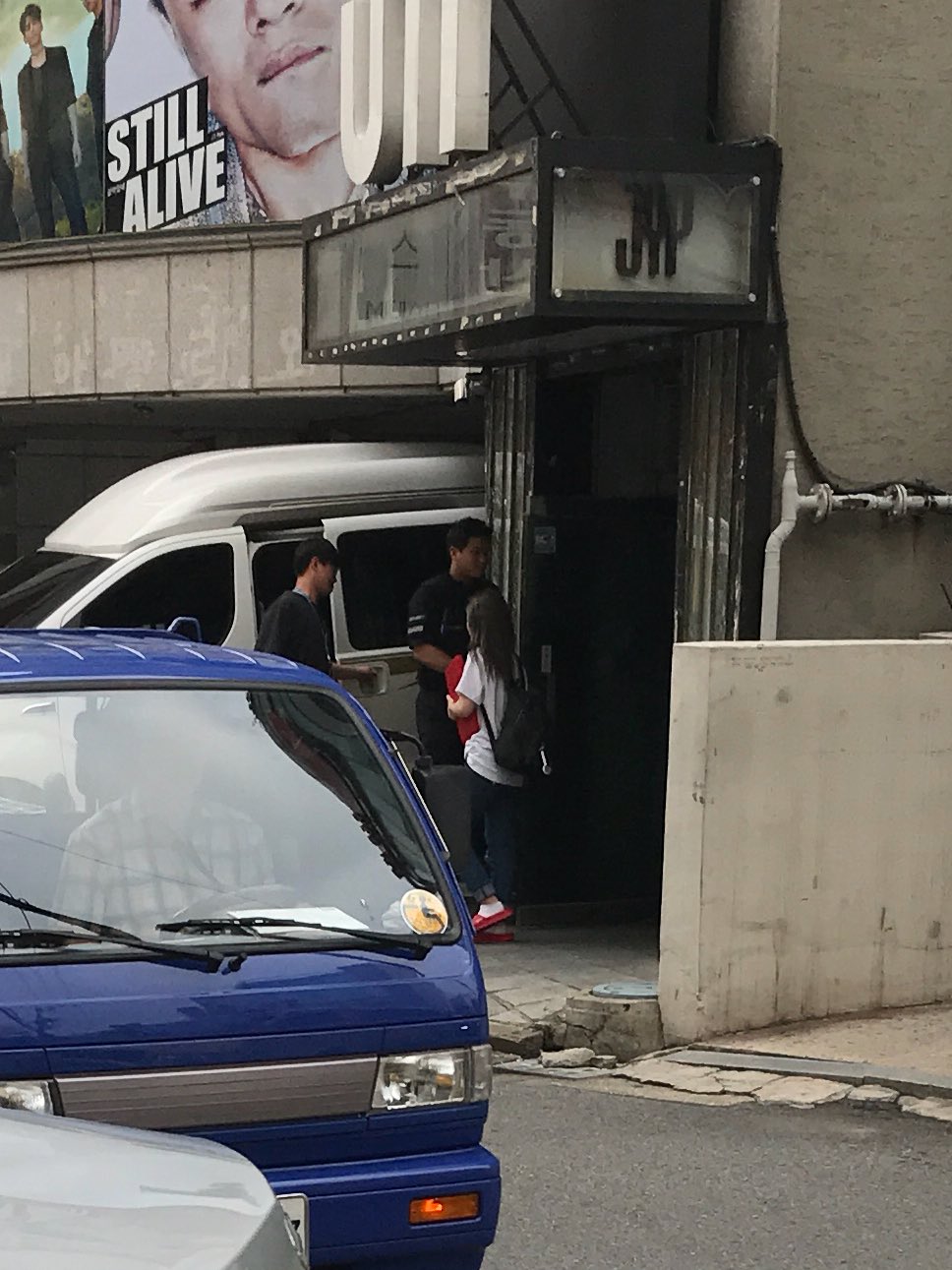 DFFTLNKUMAAnLoj.jpg:orig