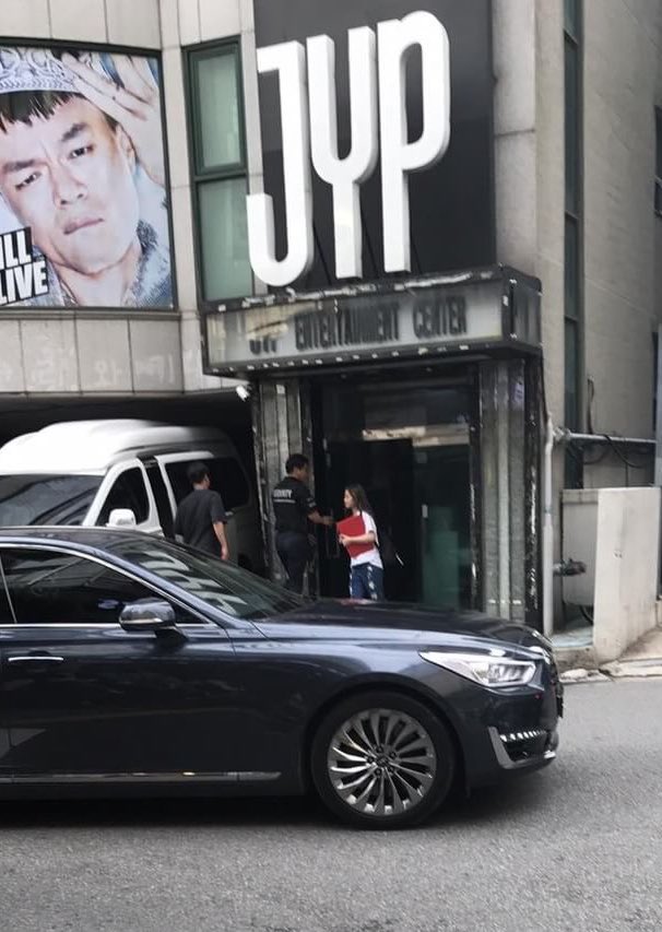 DFFTLNWU0AIYzWt.jpg:orig