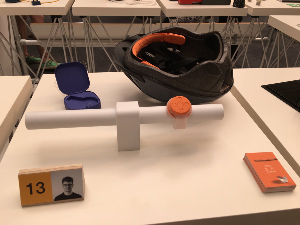 IN_TOUCH_UCL's tweet photo. Transmitting tunes via bone conduction, is this the future of #hearing through #touch? @NewDesigners #Headbone by https://t.co/cwpzcvd06g https://t.co/BfSedPJNmQ