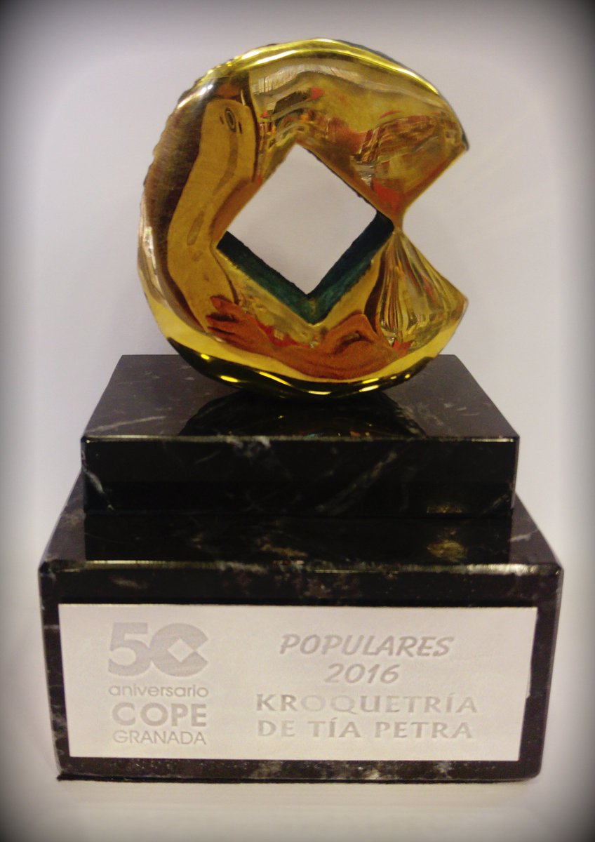 El pasado 13 de julio recibimos de parte de <a href="/COPEGranada/">COPE Granada</a> el Premio Populares 2016 por ser la Franquicia de Alimentación más saludable. 😋