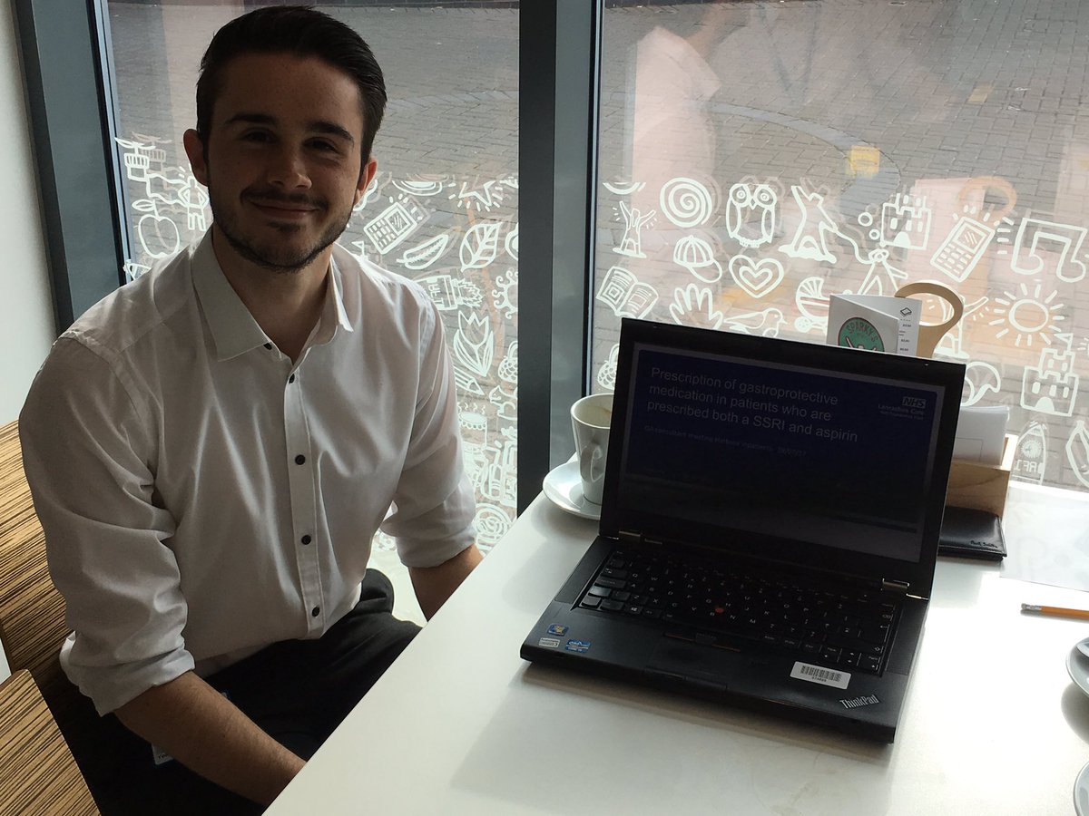 George on his elective presenting a super audit - px of gastroprotective meds in patients on SSRI+aspirin 👍@LancashireCare #choosepsychiatry