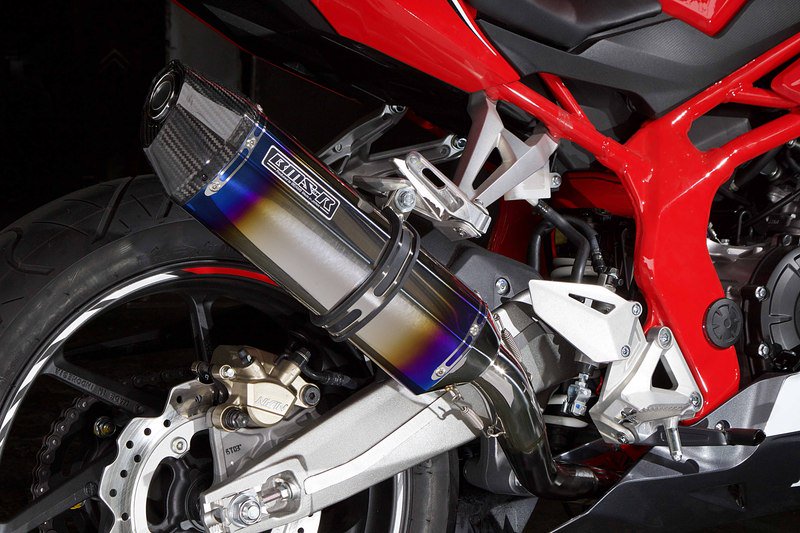 zerocustom_jp's tweet photo. 新型 #CBR250RR 用フルエキ登場!BMS-R(ビームス)CORSA-EVO2 政府認証 https://t.co/lvybtiPf5R #zerocustom https://t.co/u0Uwa9UZt6