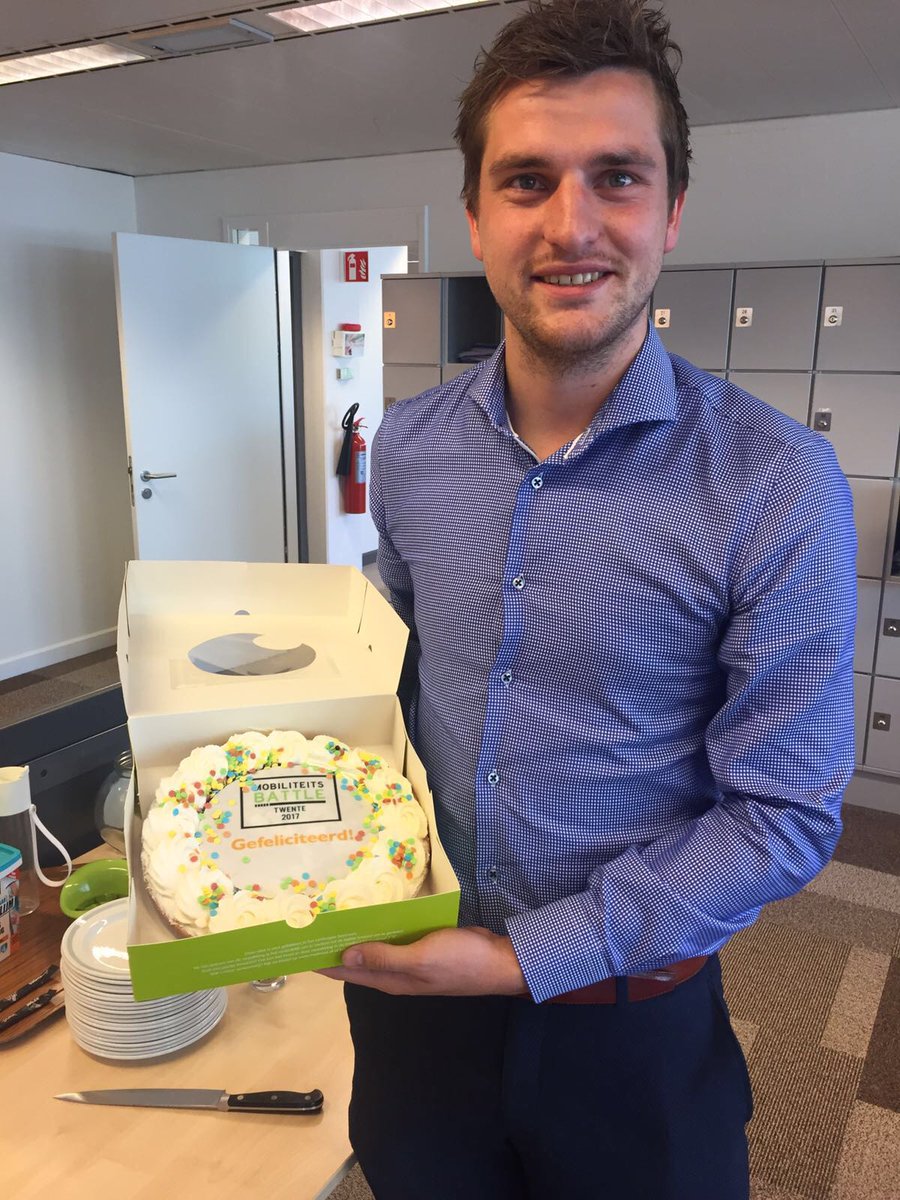 Stijn Wesselink van <a href="/ABNAMRO/">ABN AMRO</a>, de eerste individuele periodekampioen van #Mobiliteitsbattle Twente: "Dat voelt gaaf!" bit.ly/2tFdcNt