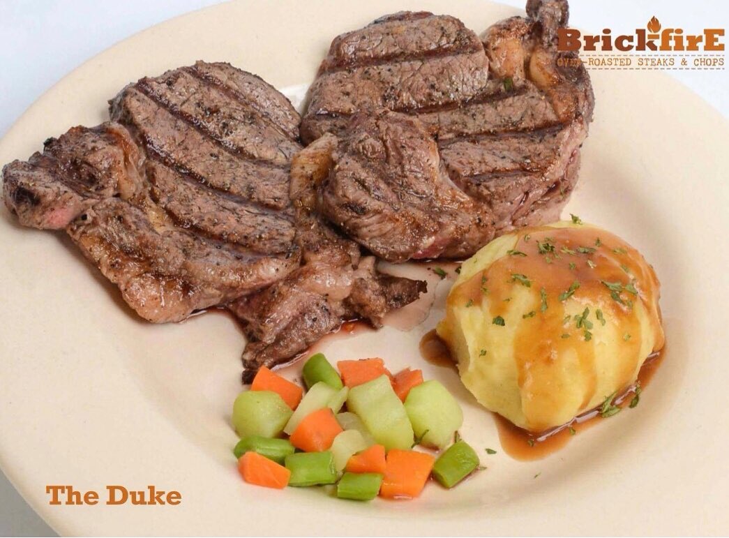 BrickfireMH's tweet photo. The almighty "Duke" ready to get sliced! 🍴 #IKnowYouWantIt #Cheatday #Brickfire https://t.co/Y6WEZRoo46