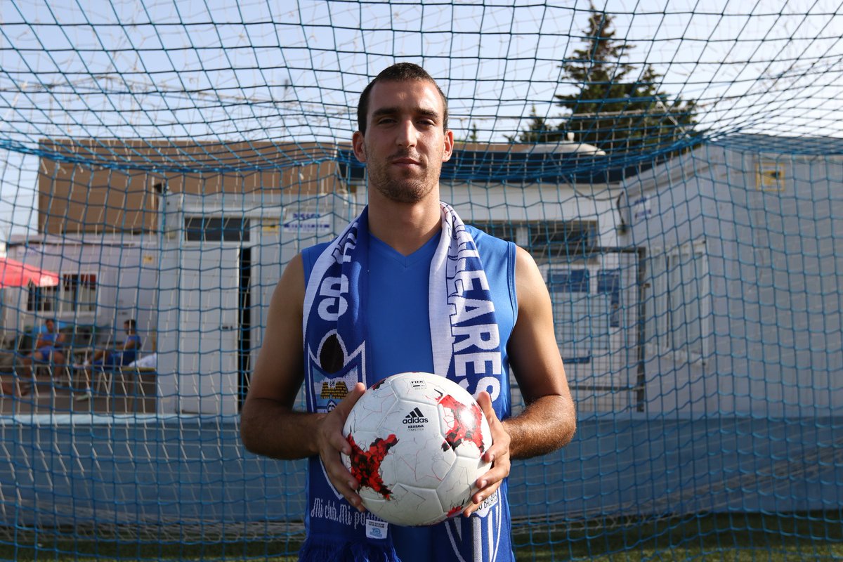 Planetafichajes's tweet image. Álvaro Sánchez (24) ▶  #UniónAdarve ➡ #AtlèticBalears (2018 + 1 | Libre)