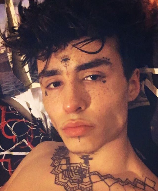 - blake anthony
ig: cakenblake_