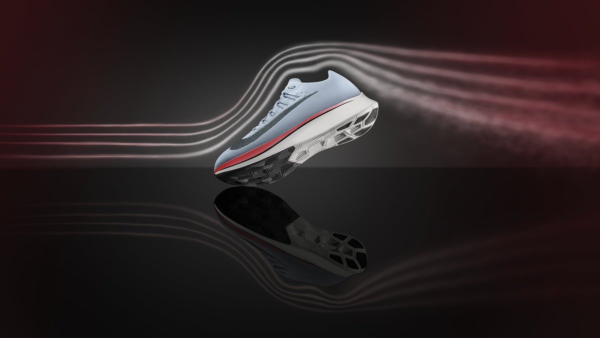 La Vaporfly 4% arrive en exclusivité au Nike Store Saint-Michel. À réserver ici : go.nike.com/Vaporfly-Paris #Vaporfly