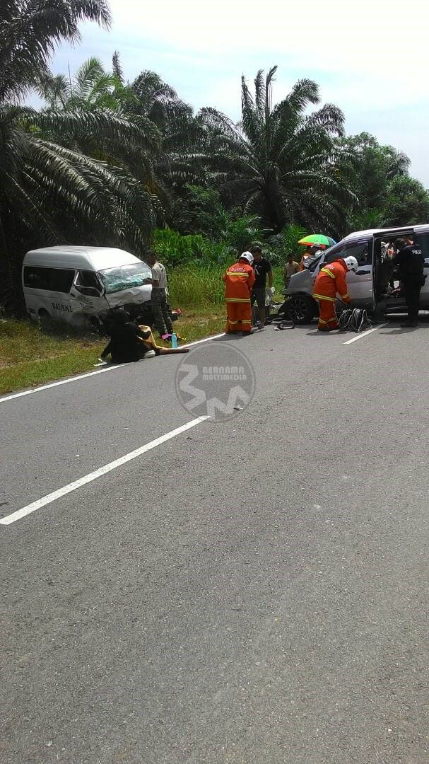 Bernama On Twitter Dua Termasuk Bayi Maut Lima Cedera Dalam Kemalangan Dua Kenderaan Dekat Tampin Hari Ini Bomba