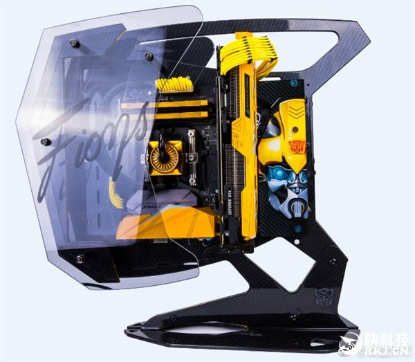DeepcoolPH's tweet photo. Amazing PC build for tech loves and robot fans! 
#PCBuild #GamingPC https://t.co/AVcyiUBROL
