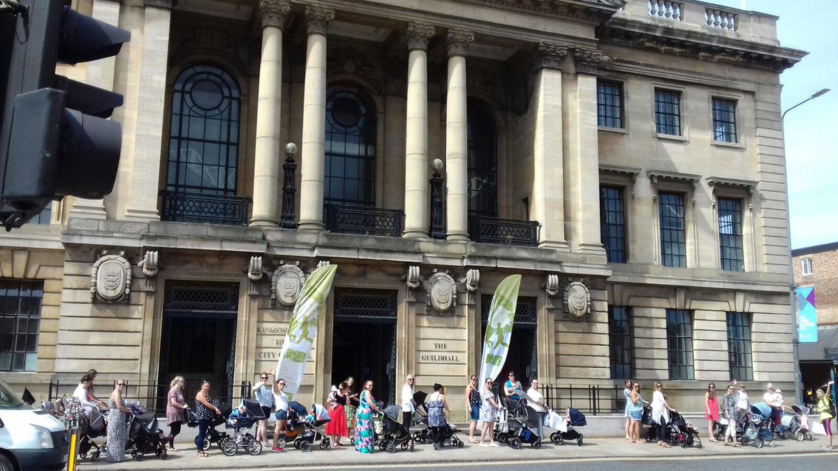 usmumshull's tweet photo. Some photos from the latest #usmums culture buggy health walk @2017Hull we had great weather for it @healthywalks over 50 people turned up! https://t.co/qKwQtRvYbW