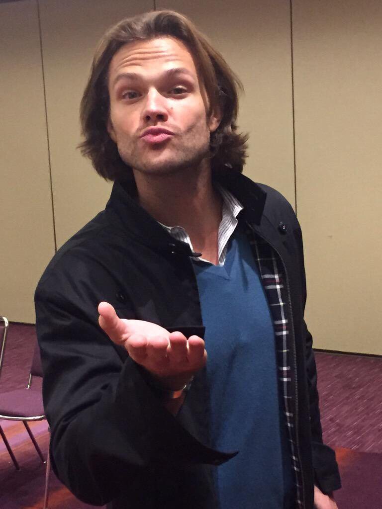SacrificeBlack's tweet photo. #HappyBirthdayJaredPadalecki 
Be happy!💙 https://t.co/4oKYx6Lm40