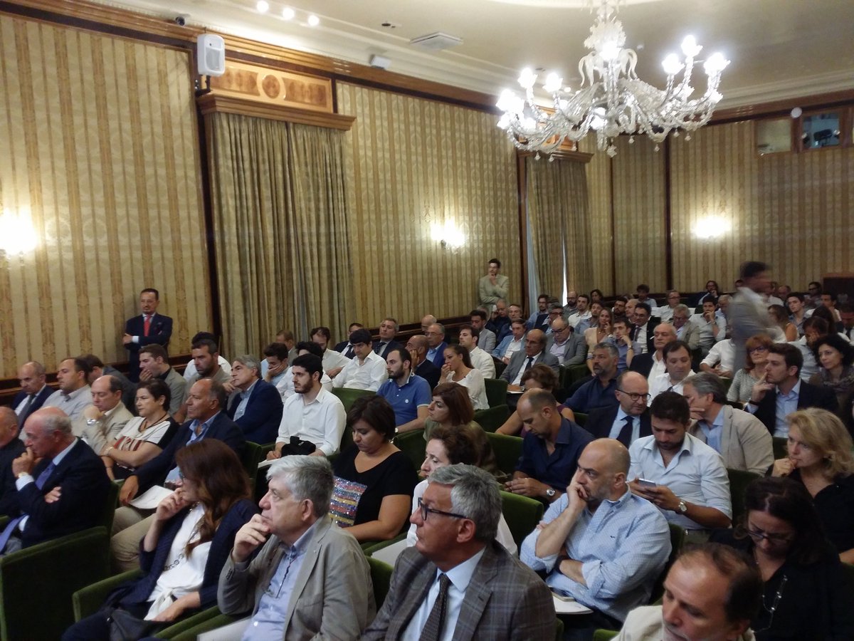 cittascienza's tweet photo. Dalla conferenza di presentazione di #CampaniaNewSteel il primo #incubatore certificato ai sensi del decreto Crescita 2.0 del Mezzogiorno. https://t.co/kwX5MJwSG5