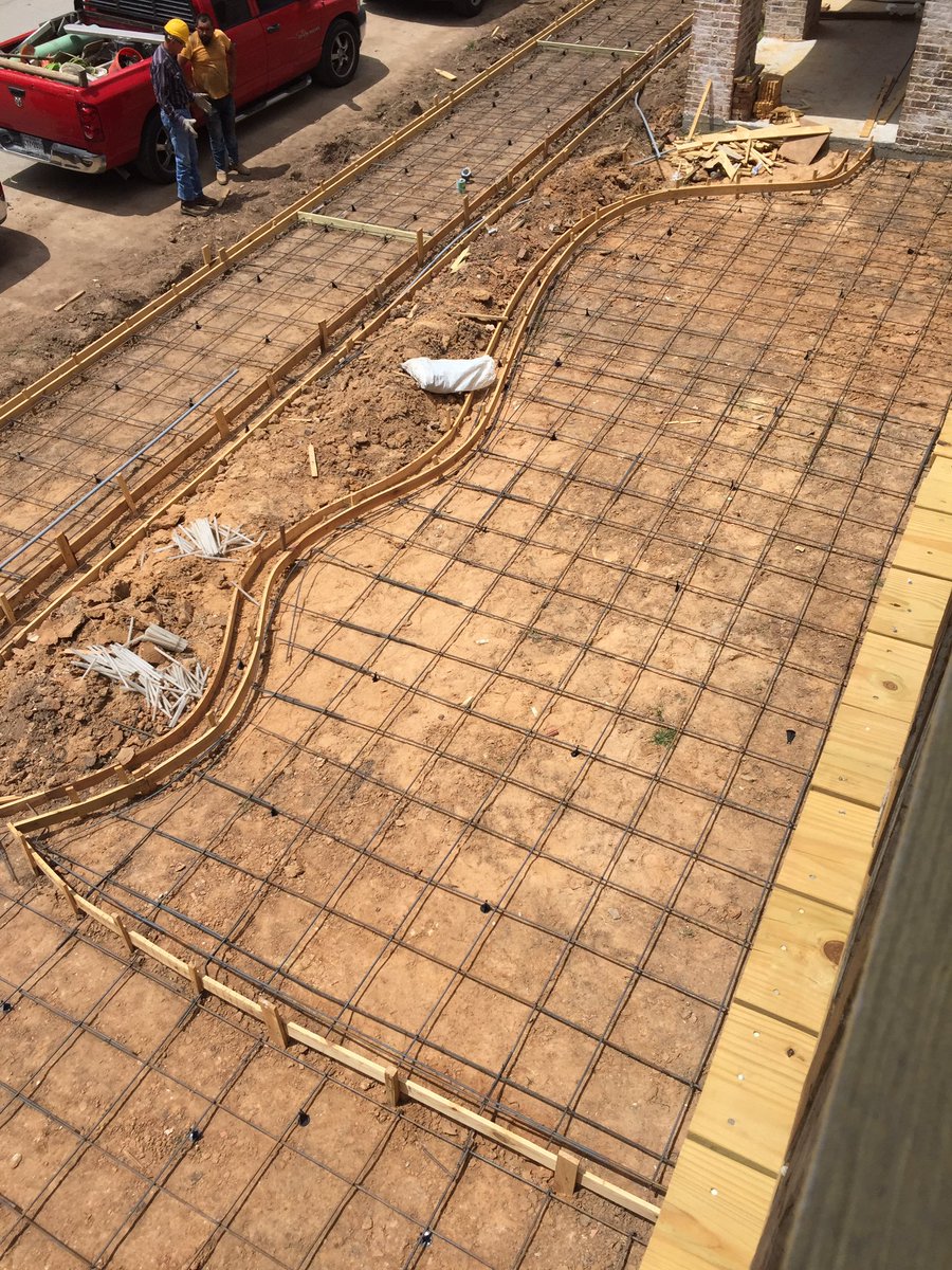 FireAntBrewing's tweet photo. #MIDWEEKBUZZ 🔥🐜🍺 getting ready for the patio and greenery out front #fireantbrewpub #fireantbrewingco #fireantbrewpub #houstonbrewpub https://t.co/6L0YmhMr58
