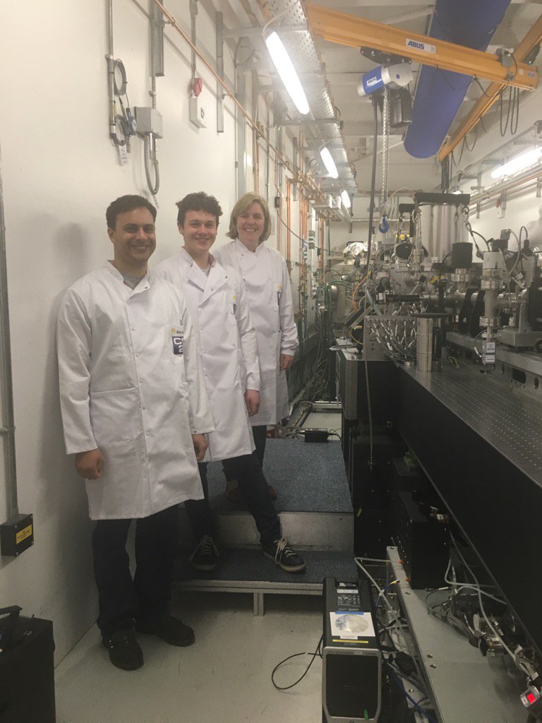 CVRinfo's tweet photo. Some of our scientists are at Diamond Light Source today #excitingdata @DiamondLightSou https://t.co/q2RKZI2uTN