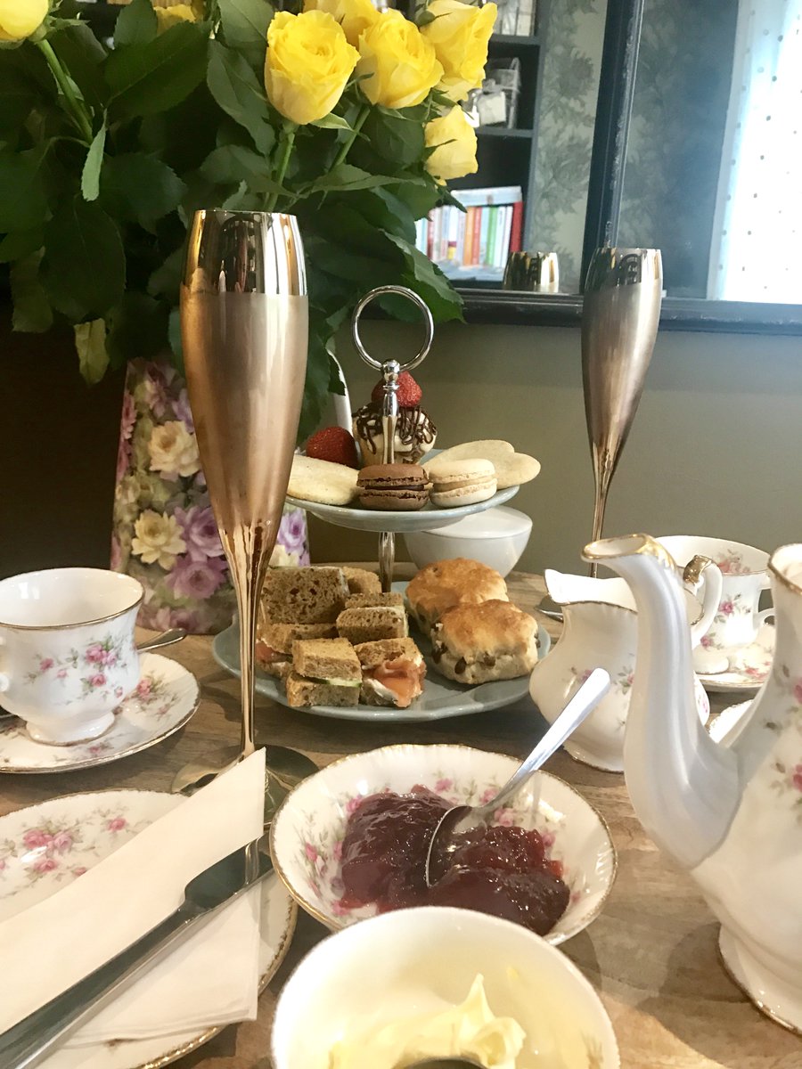 red_house_spa's tweet photo. Pamper yourself with one of our bespoke packages! https://t.co/FNkLrwdTds