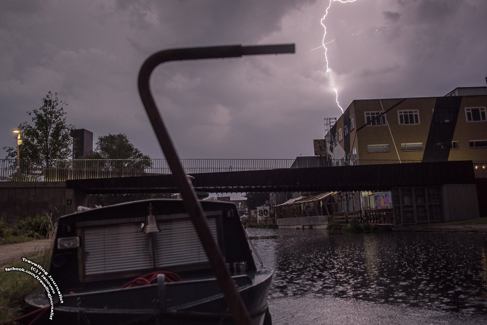 travelingjourna's tweet photo. come and visit my Travelling Journalist boat Galerie just near bar 90
fine art photography from around England #hackney #bar90 #hackneywick https://t.co/VZyRud9mJV