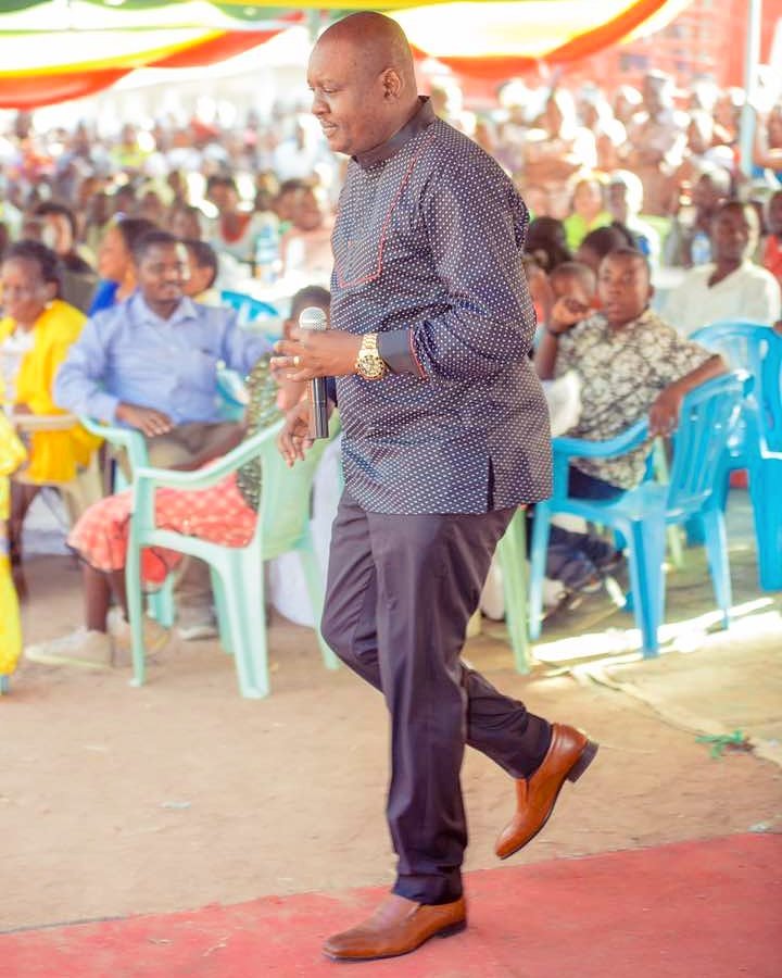 ProfessorJayTz's tweet photo. Mikumi Stand Up...
Dressed by @martinkadindaofficial https://t.co/flIYjheo0U
