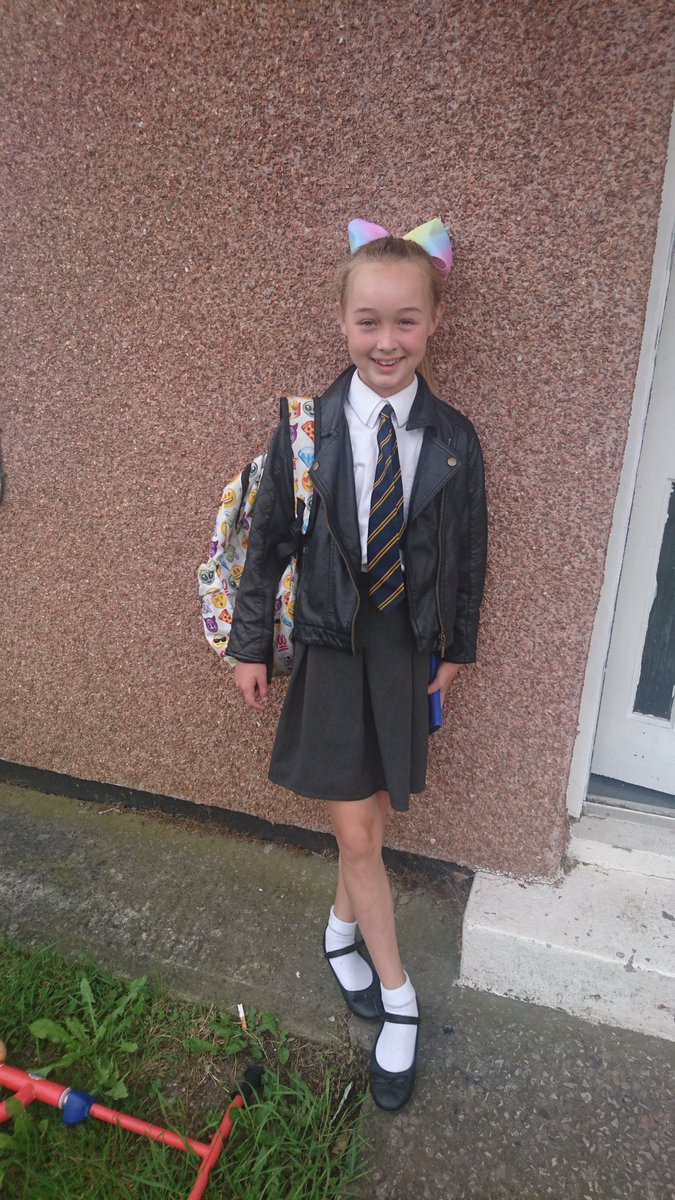 DugdaleLisa's tweet photo. Olivias 1st and last day at @stmichaelscps thankyou so much for olivias journey what a fab time she has had 😍 https://t.co/zpW8KxR4F7