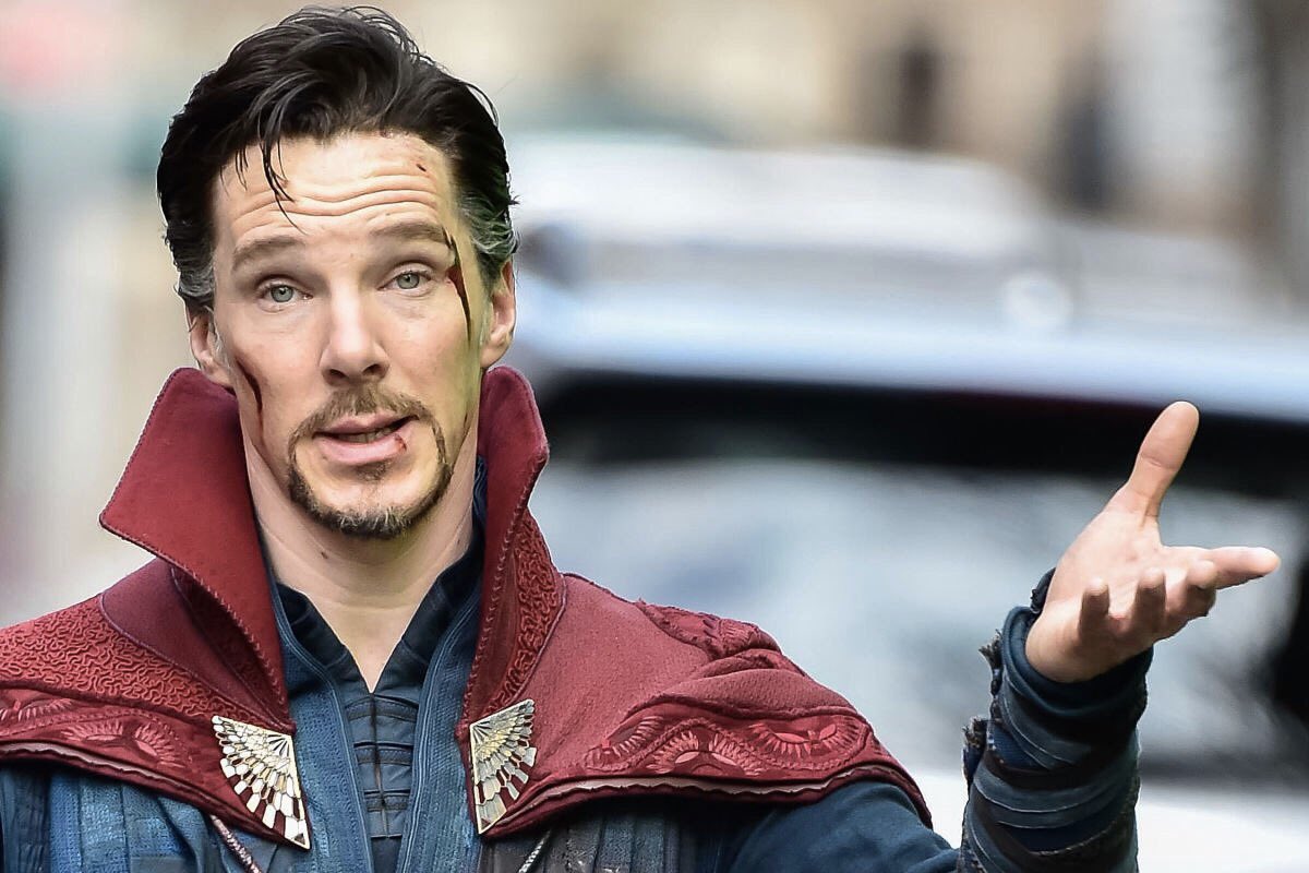 Doctor steven strange. Бенедикт камбербэтч стрендж. Имя актера доктора стрэнджа. Имя актера доктора стрэнджа. Бенедикт камбербэтч стрендж.