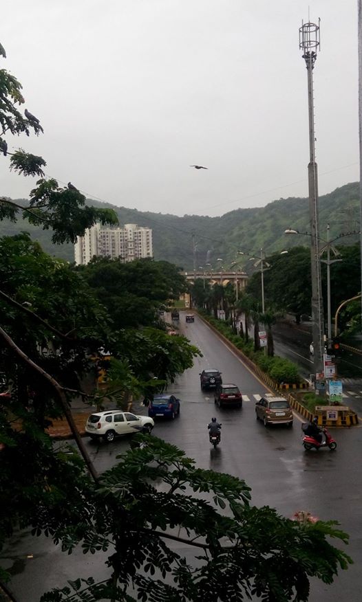 mathurgirkar's tweet photo. #monsoonseason #Monsoon2017 #RainyDay #citylife #smartphoneclick #photography #nofilter #awesome #weather https://t.co/Av5UC90CJS