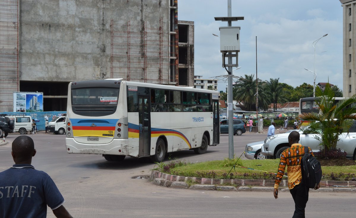 transcordc's tweet photo. #RDC:Au lancement de #TRANSCO en 2013: taux 920fc/1$, en 2017 taux 1650fc/1$. La course reste fixée à #500fc et toujours les mêmes aléas 2/2 https://t.co/T79EURnYMr