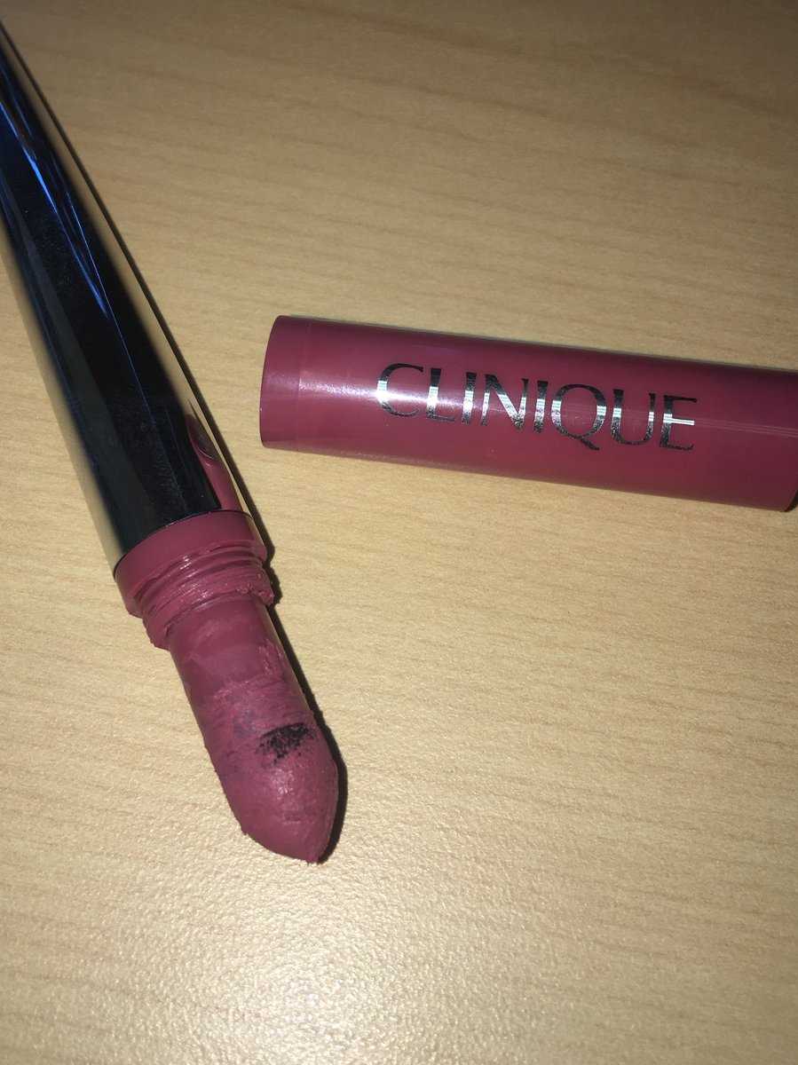 Feeling a little duped by <a href="/Clinique/">Clinique</a> Pop Lip Shadow. Doesn’t act like a powder &amp; it’s messy. Not sure that it’s a keeper... #1x1beauty
