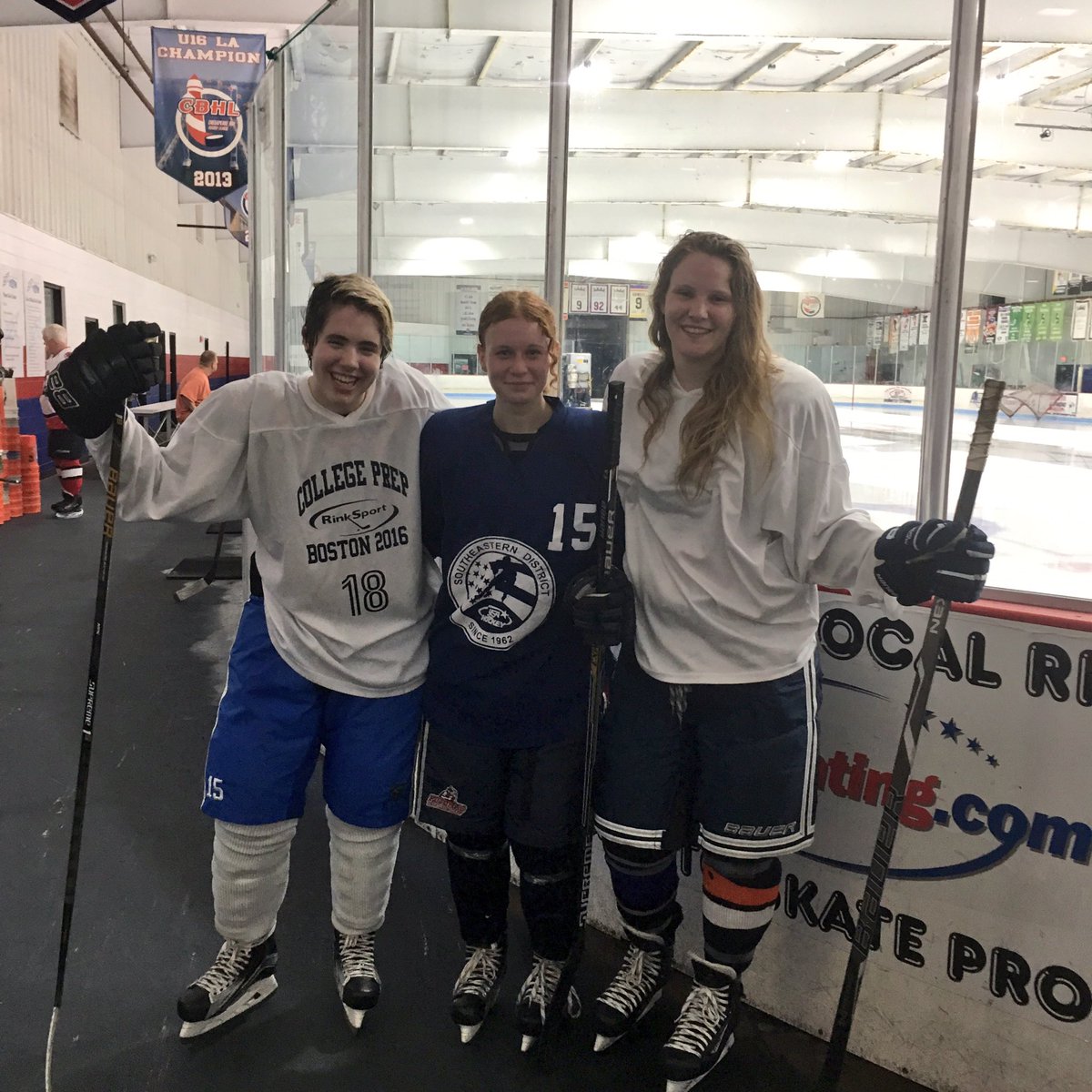 dfleig9's tweet photo. Ya girls were reunited #ferga https://t.co/TFxNbwxLpo