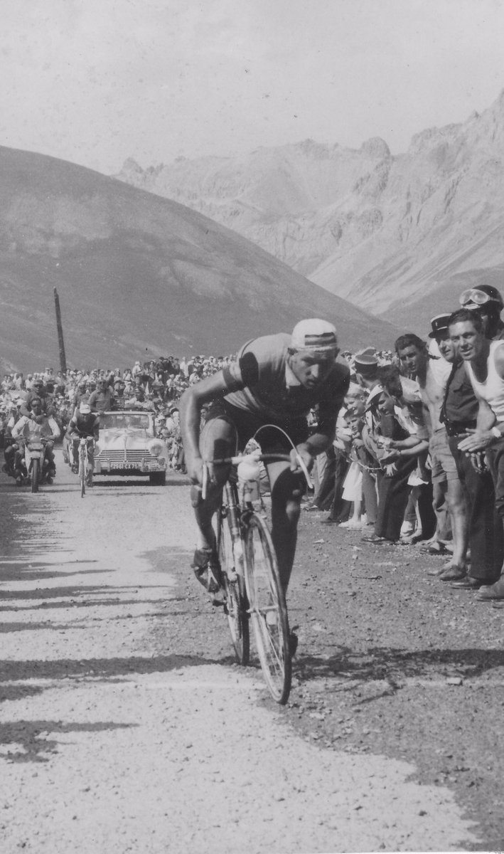elsjanssensroze's tweet photo. 60 jaar geleden kwam Marcel Janssens als eerste boven op de #ColduGalibier in de #TourdeFrance van #1957. Marcel werd #2de in de #tdf1957 https://t.co/HVA7wCyQG5