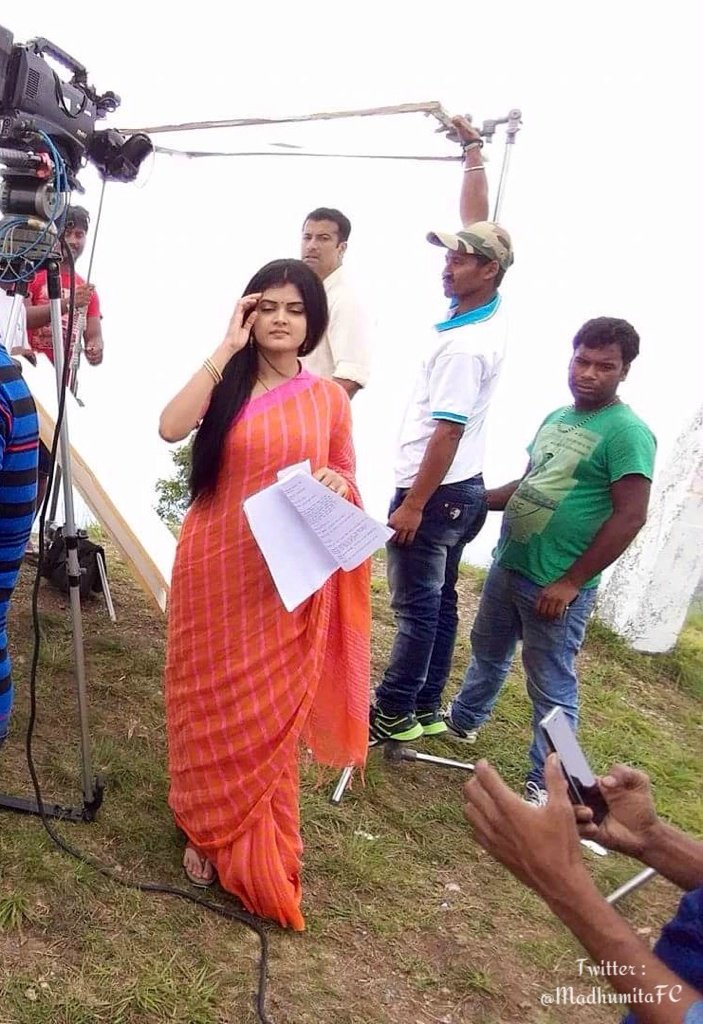 madhumita__fc's tweet photo. #Emon spotted from #KusumDola ourdoor shoot at #Kalimpong #lovers_point  ❤✌
#MadhumitaChakraborty 
@StarJalshaIndia https://t.co/RkUnY55xyO