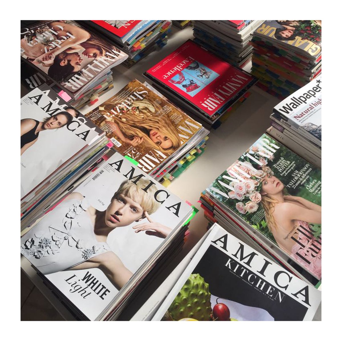 MAPcomm's tweet photo. Rassegna stampa! 😎 #atwork #leggere #magazine #MapCommunication #moda #fashionista #modaitaliana #madeinitaly #food #vino #wine #estate https://t.co/l2M791dB1l