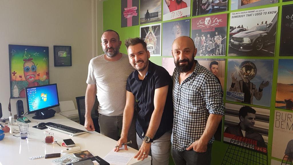 EnisTugrul's tweet photo. #2645istanbul Ailesine katıldım.. nice güzel işlere birlikte imza atmayı umut ediyorum..
Teşekkürler https://t.co/dc85MYnIEI