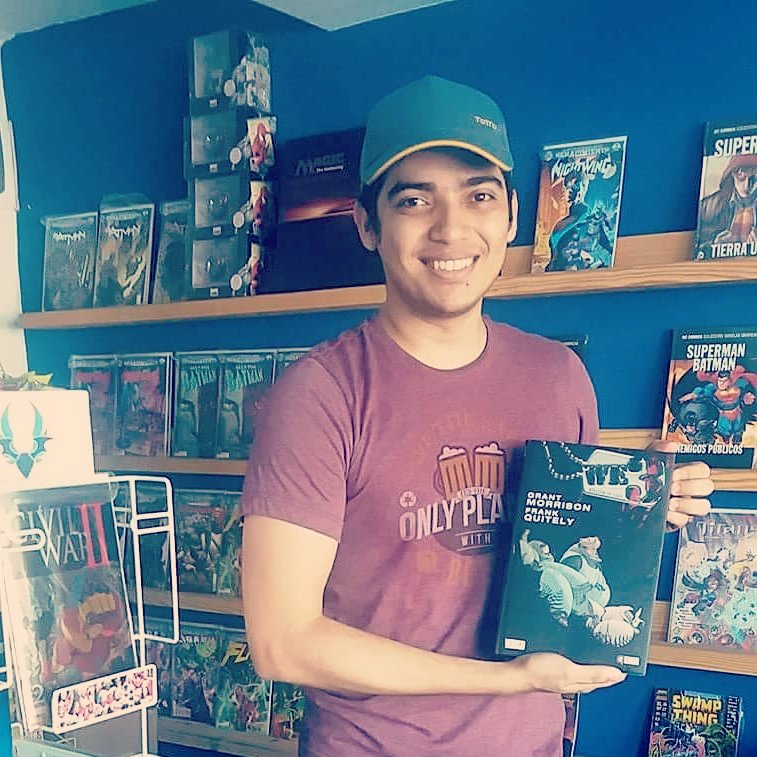 ValkyriaComics's tweet photo. Cliente Feliz! #vertigocomic #we3 #comicbooks #fun #Geek #nerdy https://t.co/TPnRs7ieF9