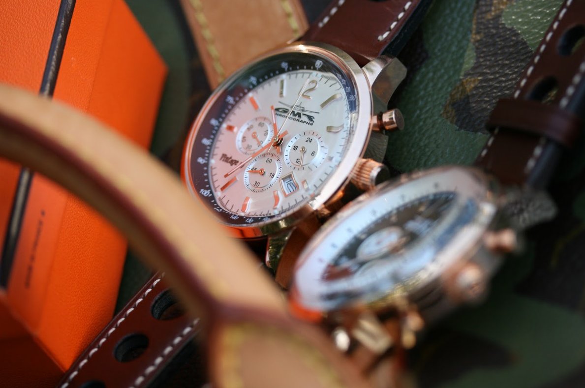 GMTCHRONOGRAPHS's tweet photo. The GMT Vintage 63: Classic Timepieces Inspired by Icons and Made for the Modern Gentlemen. Pictured here, 'Al' left and 'Bob' right.
#watch https://t.co/Hw2t8BB6Ou