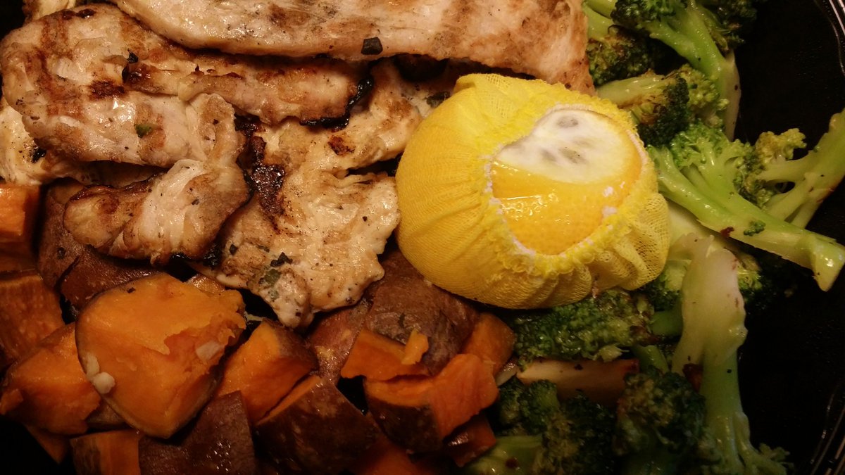 MolinosKitchen's tweet photo. Stay in your summer shape with our fit menu https://t.co/urJ8MxPF6t
