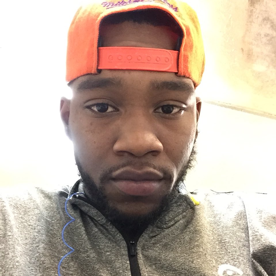 HOOP_OR_DIE10's tweet photo. #NewProfilePic https://t.co/sT37y2WIC9