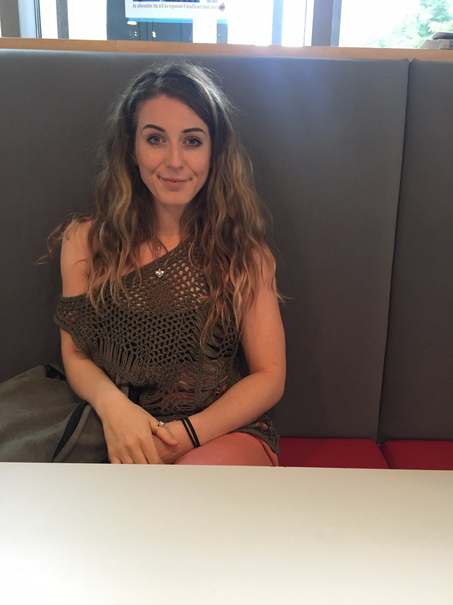 fertilegroundNE's tweet photo. Anna from @BiddickAcademy is talking to #loadsofpeople @dancecity &amp; is #great at social media @DoraFrankel @rosiemacari @AngelaReay https://t.co/EUreb805Io