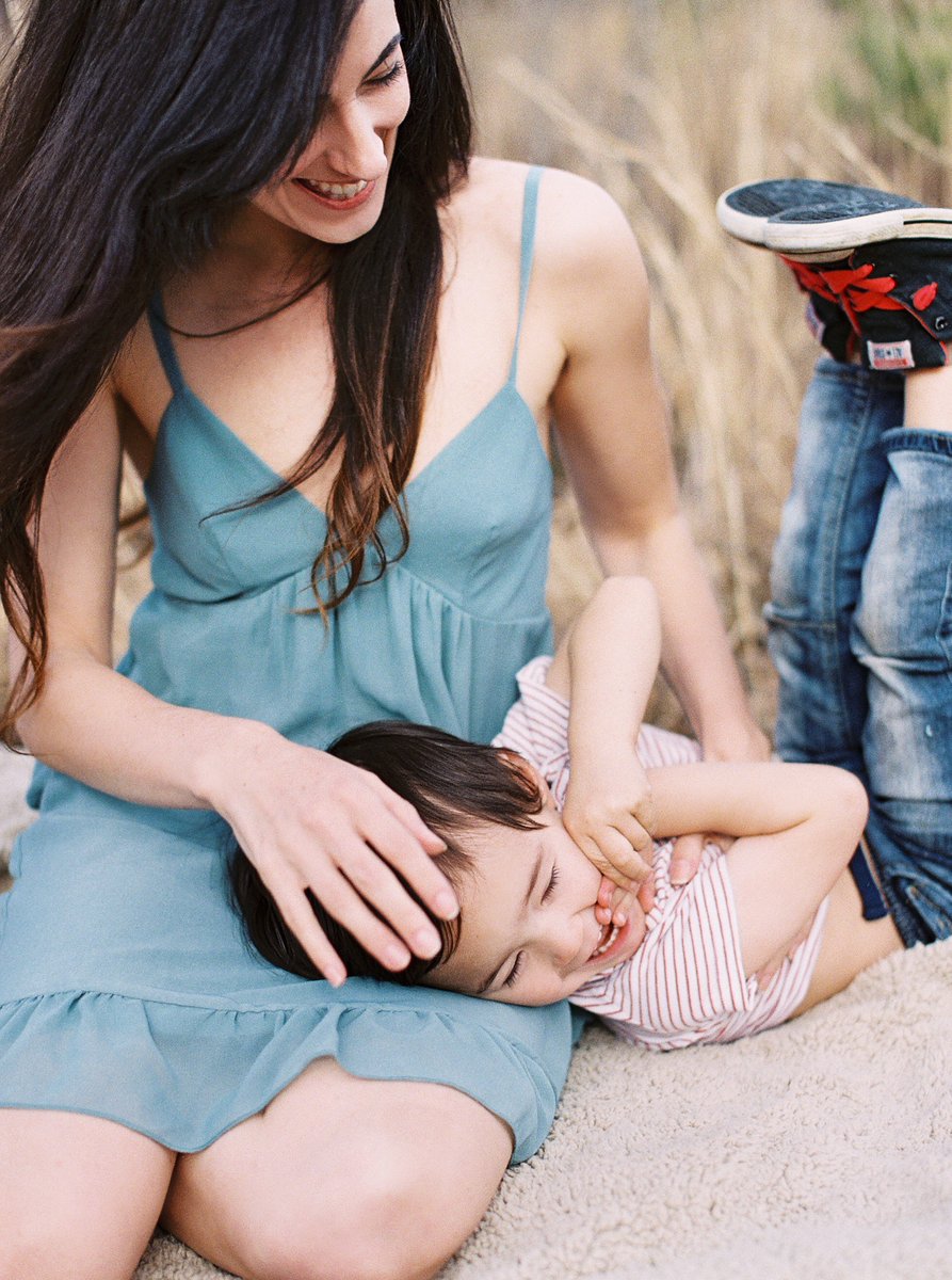 NoiTran's tweet photo. These two... melts my heart #thatsdarling #motherhood #noitran On @fountcollective https://t.co/4pvYT0Nb6P